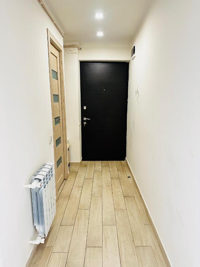 Suite Apartment On Pushkin Street Erywań Zewnętrze zdjęcie