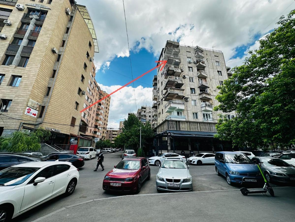 Suite Apartment On Pushkin Street Erywań Zewnętrze zdjęcie